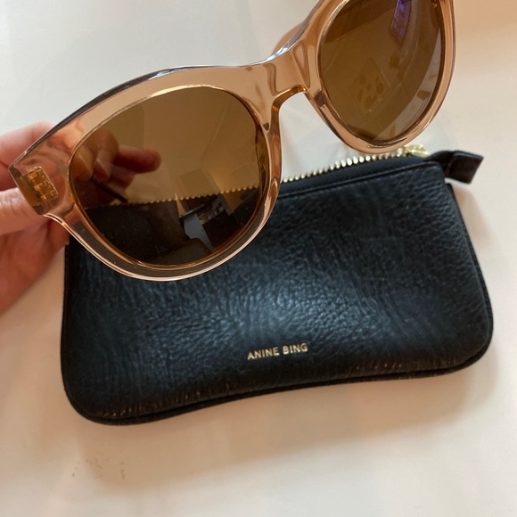 🌹SOLD🌹 Anine Bing Brown Sunglasses - Picture 4 of 7